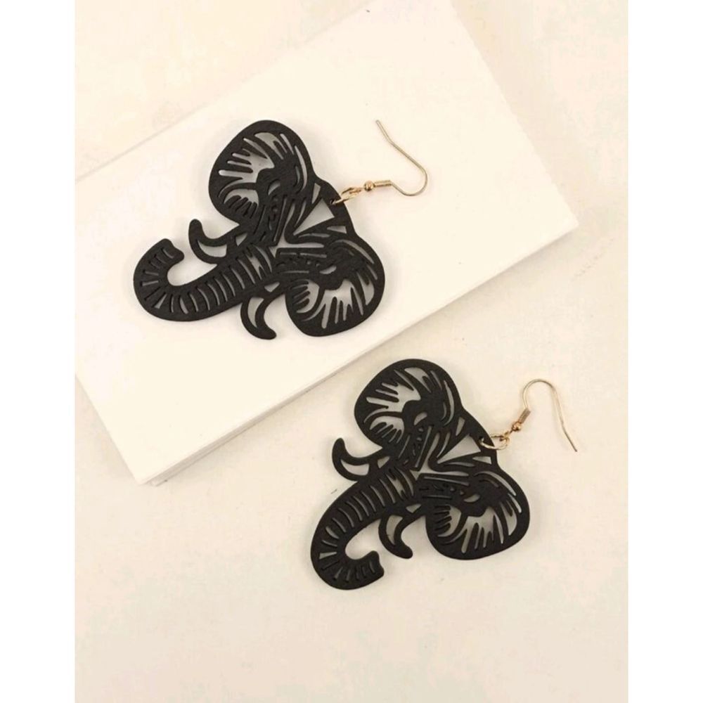 1pair Cutout Trunk Up Elephant Shaped Pendant Wooden Dangle Earri - Picture 3 of 5